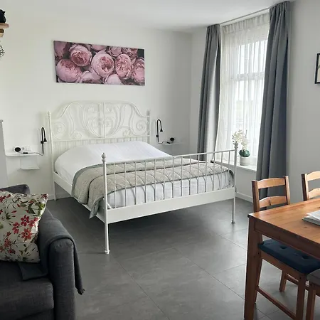 Zunderdorp 4*