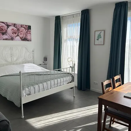 Zunderdorp 4*