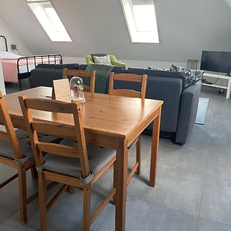 Bed and Breakfast Zunderdorp 2*