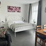 Zunderdorp 4*
